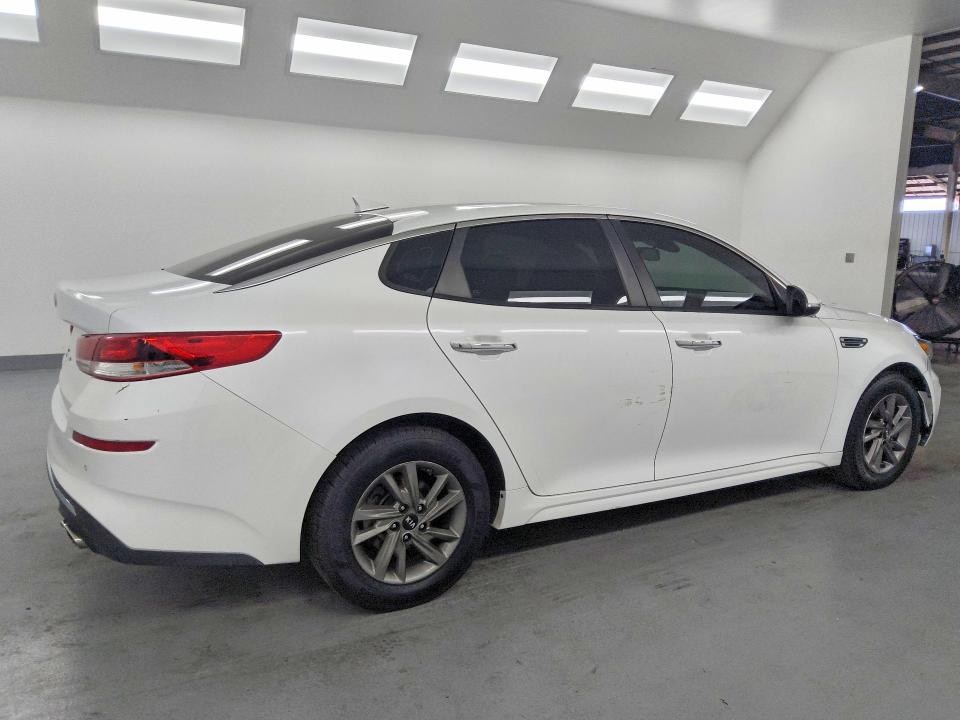 2020 Kia Optima VIN 5XXGT4L30LG390541 COPART salvage auction — MINOR DENT/SCRATCHES, Ca - Certificate Of Title, sold $3,350 on 2026-07-07 (photo 3)