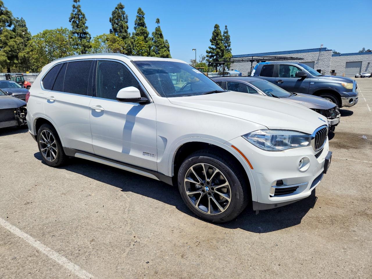 2018 BMW X5 VIN 5UXKR2C5XJ0X10069 COPART salvage auction — Normal Wear, CA - DIS/DLR/EXP ONLY CLEAN TITLE, sold $3,100 on 2026-07-03 (photo 4)