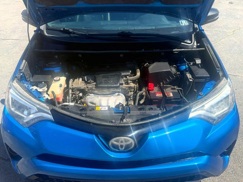 2017 Toyota Rav 4 VIN JTMJFREV6HJ715818 COPART salvage auction — MINOR DENT/SCRATCHES, Pa - Cert Of Title (P), sold $7,100 on 2026-07-08 (photo 6)