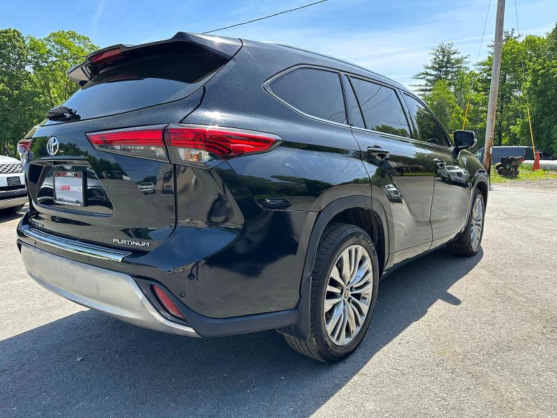 2023 Toyota Highlander VIN 5TDKDRAH8PS508181 COPART salvage auction — MINOR DENT/SCRATCHES, OH - CERTIFICATE OF TITLE, sold $29,000 on 2026-07-17 (photo 3)