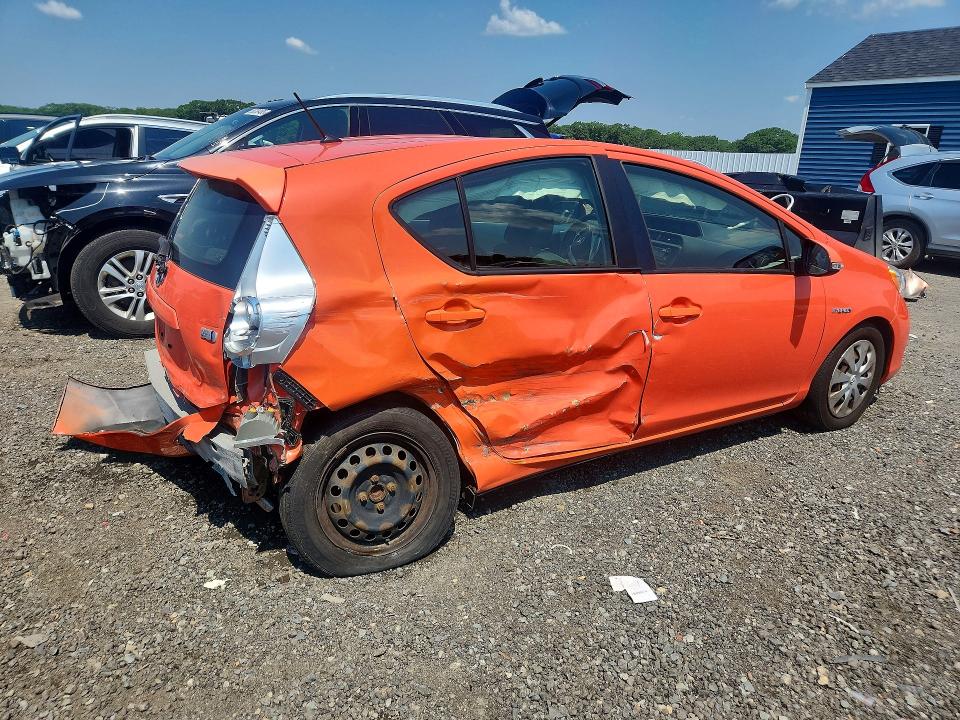 2013 Toyota Prius VIN JTDKDTB36D1039570 COPART salvage auction — REAR END, Ma - Cert Of Title-Reconstrctd Coll, sold $675 on 2026-07-29 (photo 3)