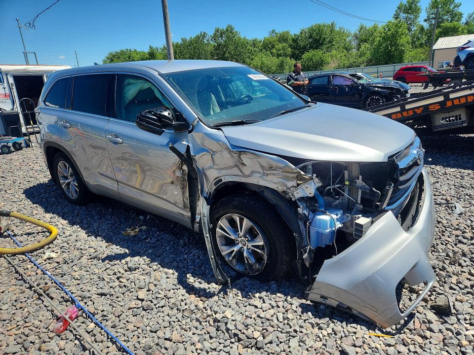 2016 Toyota Highlander VIN 5TDBKRFH8GS325376 COPART salvage auction — FRONT END, Il - Salvage Certificate, sold $5,200 on 2026-07-20 (photo 4)