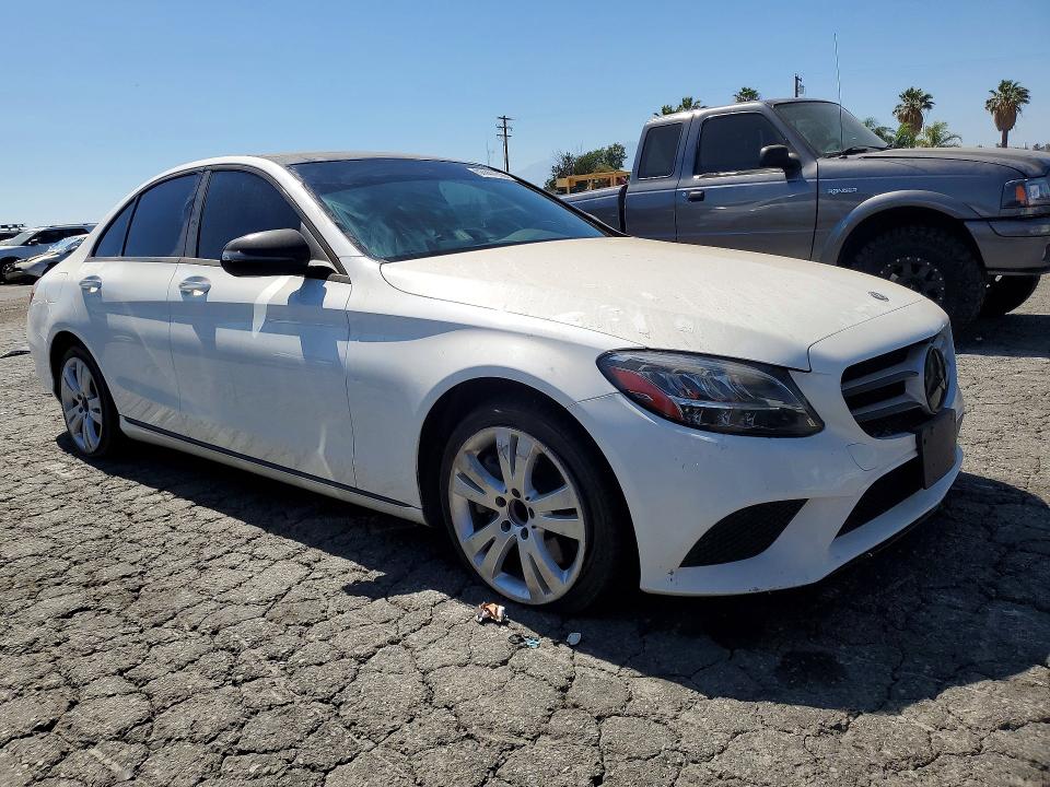 2021 Mercedes-benz C-klasse VIN W1KWF8DBXMR631655 COPART salvage auction — MINOR DENT/SCRATCHES, Ca - Dis/Dlr/Exp Only Clean Title, sold $12,200 on 2026-07-16 (photo 4)