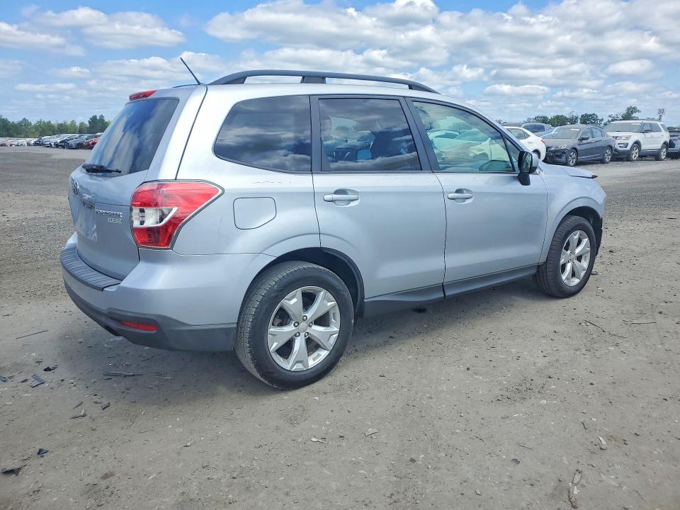 2014 Subaru Forester VIN JF2SJAEC2EH474234 COPART salvage auction — FRONT END, Va - Cert Of Title - Salvage, sold $550 on 2026-07-02 (photo 3)