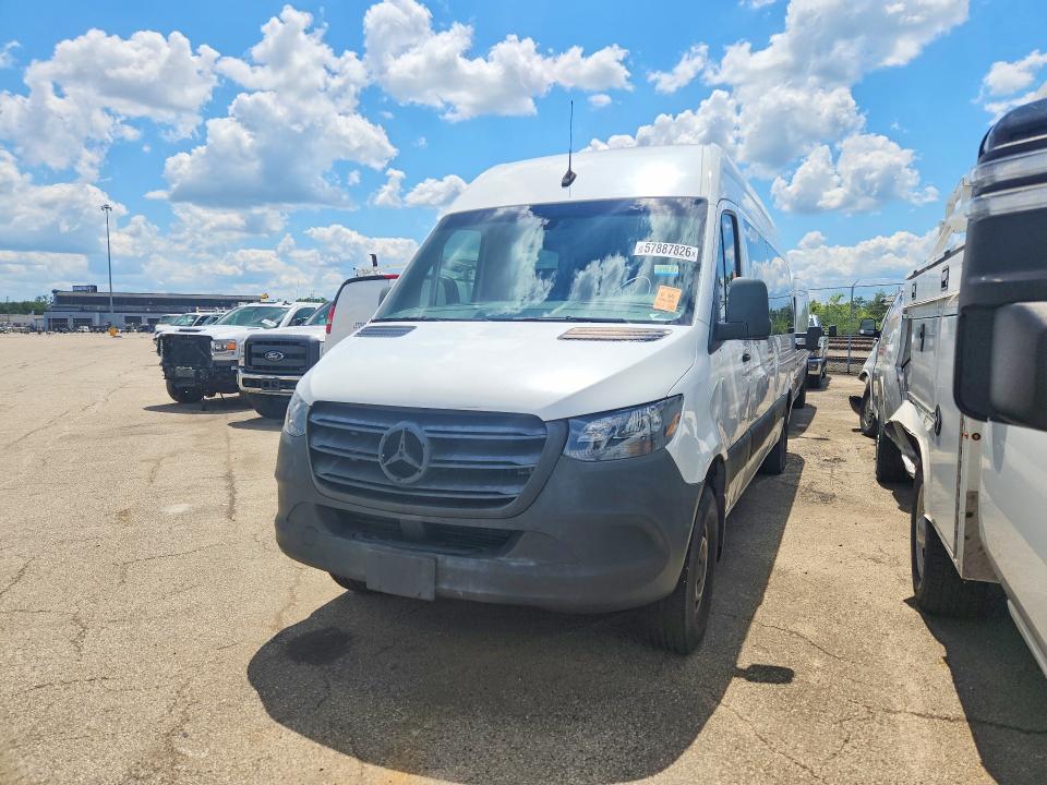 2020 Mercedes-benz VIN W1W40CHY7LT025742 COPART salvage auction — MINOR DENT/SCRATCHES, Oh - Certificate Of Title, sold $12,500 on 2026-07-29 (photo 1)