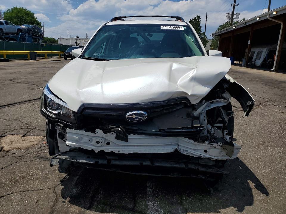 2019 Subaru Forester VIN JF2SKAKC6KH595409 COPART salvage auction — FRONT END, Salvage Title, sold $300 on 2026-07-21 (photo 5)