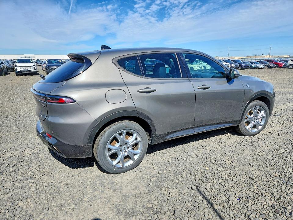 2024 Dodge Hornet VIN ZACPDFCW3R3A27648 COPART salvage auction — MECHANICAL, WA - BILL OF SALE, sold $3,250 on 2026-07-20 (photo 3)