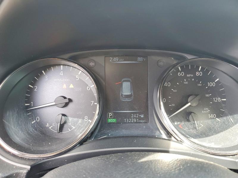 2017 Nissan VIN JN8AT2MV2HW024066 COPART salvage auction — MINOR DENT/SCRATCHES, WA - VEHICLE CERT OF OWNERSHIP-TITL, sold $2,500 on 2026-07-28 (photo 9)