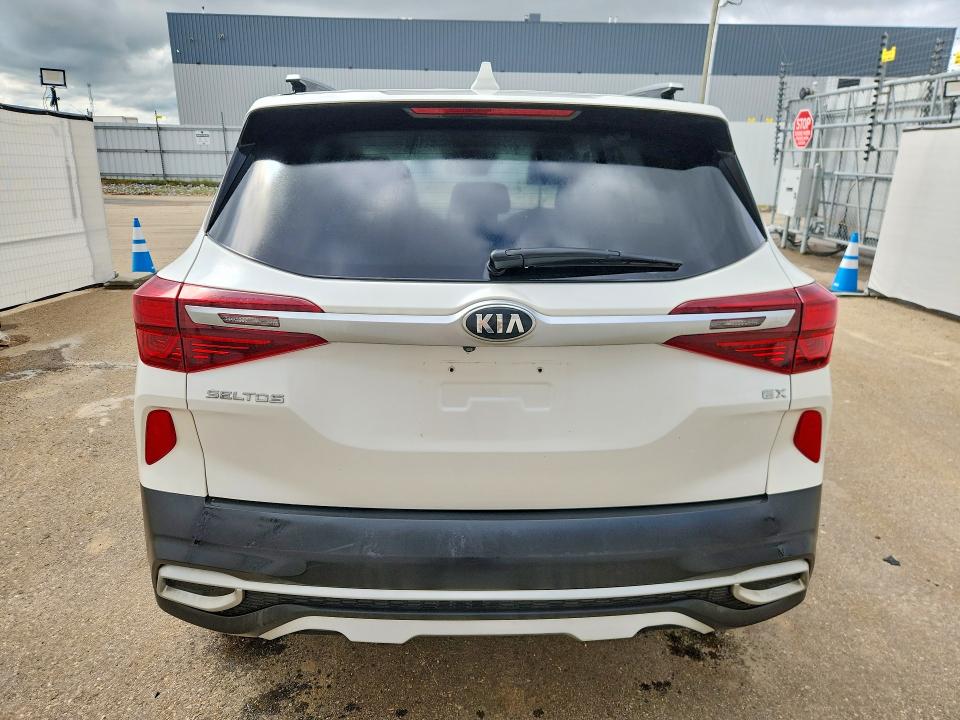 2021 Kia Seltos VIN KNDERCAA3M7071422 COPART salvage auction — MINOR DENT/SCRATCHES, AB - BOS - ACTIVE, sold $9,100 on 2026-07-29 (photo 6)