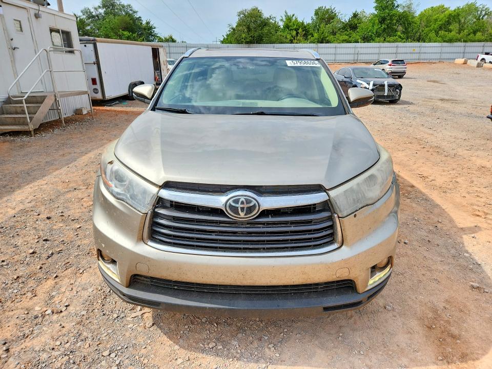 2016 Toyota Highlander VIN 5TDDKRFH6GS230355 COPART salvage auction — REAR END, OK - CERT OF TITLE-SALVAGE, sold $2,400 on 2026-07-28 (photo 5)