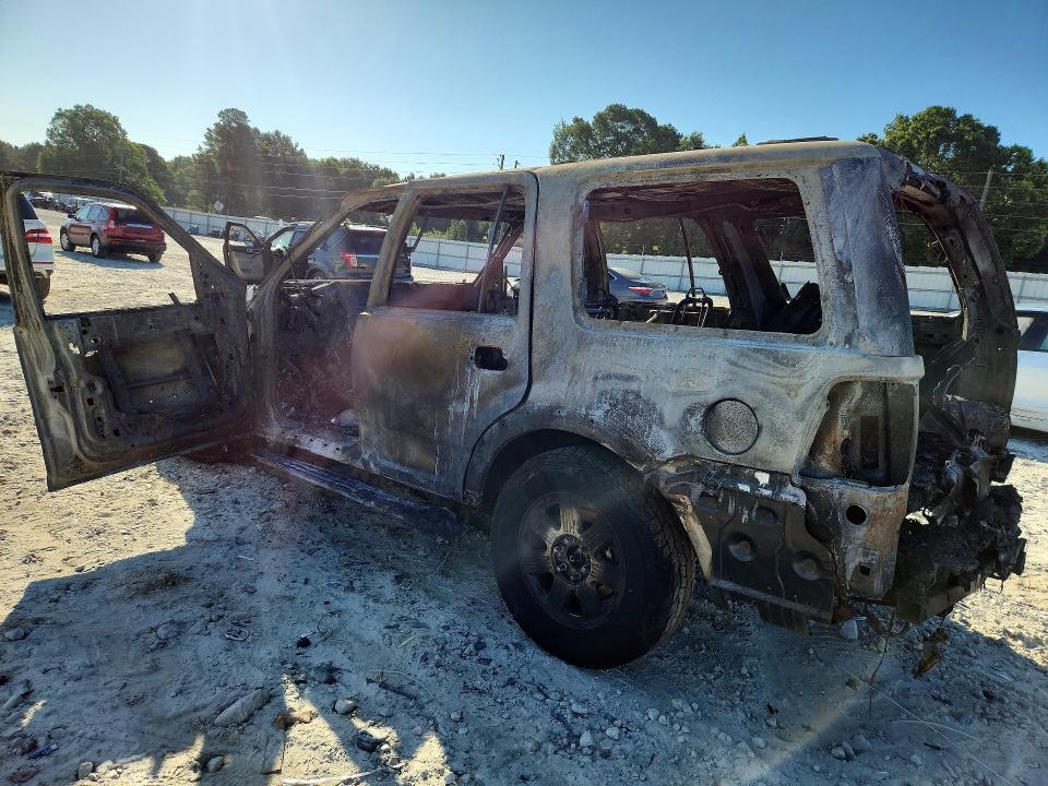 2004 Lincoln Navigator VIN 5LMFU27R54LJ41643 COPART salvage auction — BURN, GA - BILL OF SALE - PARTS ONLY, sold $250 on 2026-07-08 (photo 2)