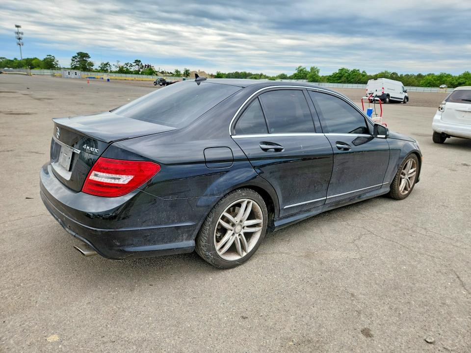 2013 Mercedes-benz VIN WDDGF8AB6DR276654 COPART salvage auction — REAR END, NY - MV-907A SALVAGE CERTIFICATE, sold $1,450 on 2026-07-27 (photo 3)