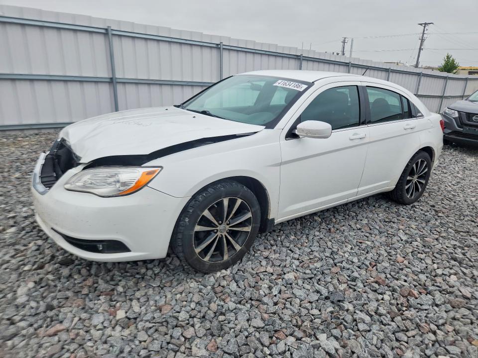 2013 Chrysler 200 VIN 1C3CCBBG3DN738253 COPART salvage auction — FRONT END, Wi - Certificate Of Title, sold $825 on 2026-07-13 (photo 1)