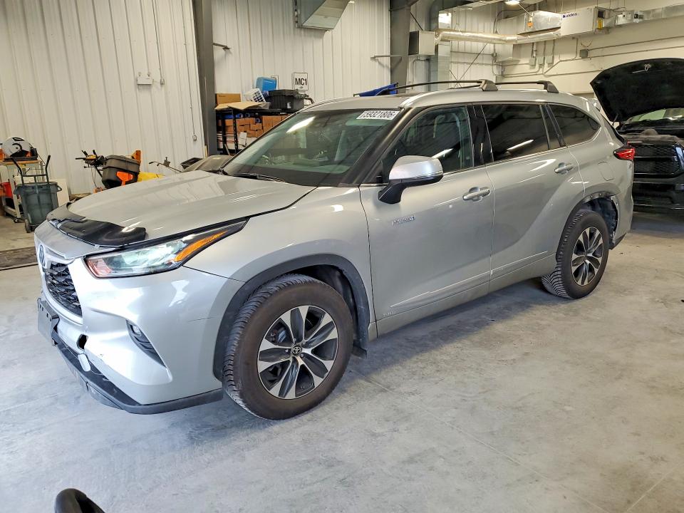 2020 Toyota Highlander hybrid VIN 5TDGBRCH8LS503663 COPART salvage auction — REAR END, On - Permit No Brand - Unfit, sold $4,400 on 2026-07-30 (photo 1)