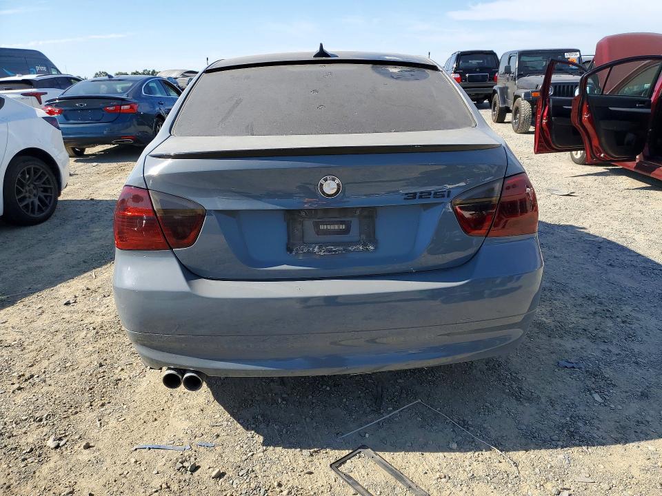 2006 BMW 3 series VIN WBAVB13586PT01898 COPART salvage auction — NORMAL WEAR, Ca - Cert Of Title-Salvaged, sold $300 on 2026-07-02 (photo 6)