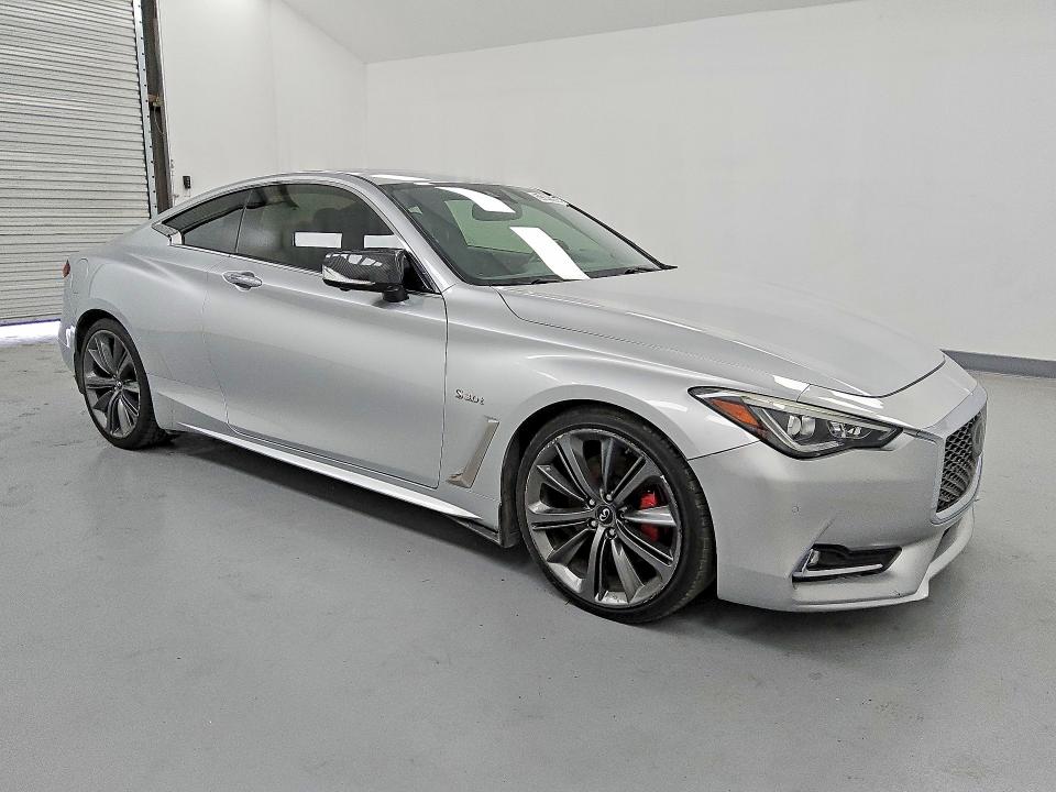 2017 Infiniti Q60 VIN JN1FV7EL1HM701953 COPART salvage auction — MINOR DENT/SCRATCHES, TX - CERTIFICATE OF TITLE, sold $4,000 on 2026-07-14 (photo 4)