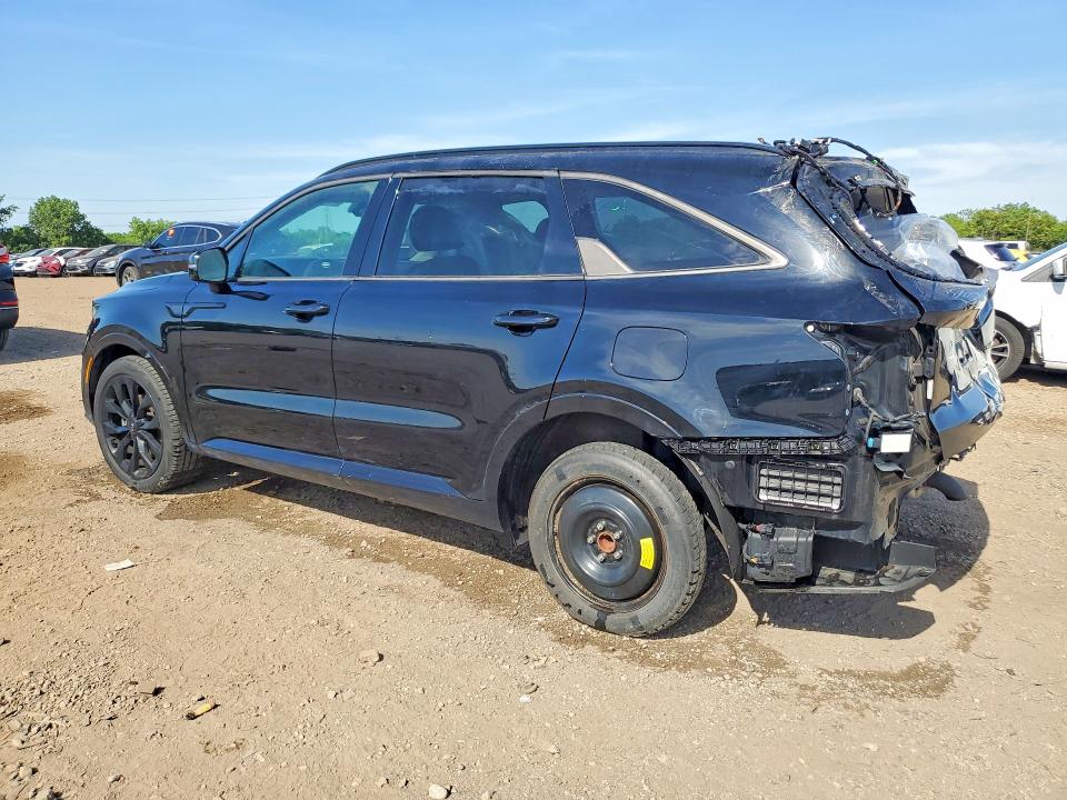 2021 Kia Sorento VIN 5XYRK4LF3MG061870 COPART salvage auction — REAR END, IL - SALVAGE CERTIFICATE, sold $6,900 on 2026-07-08 (photo 2)