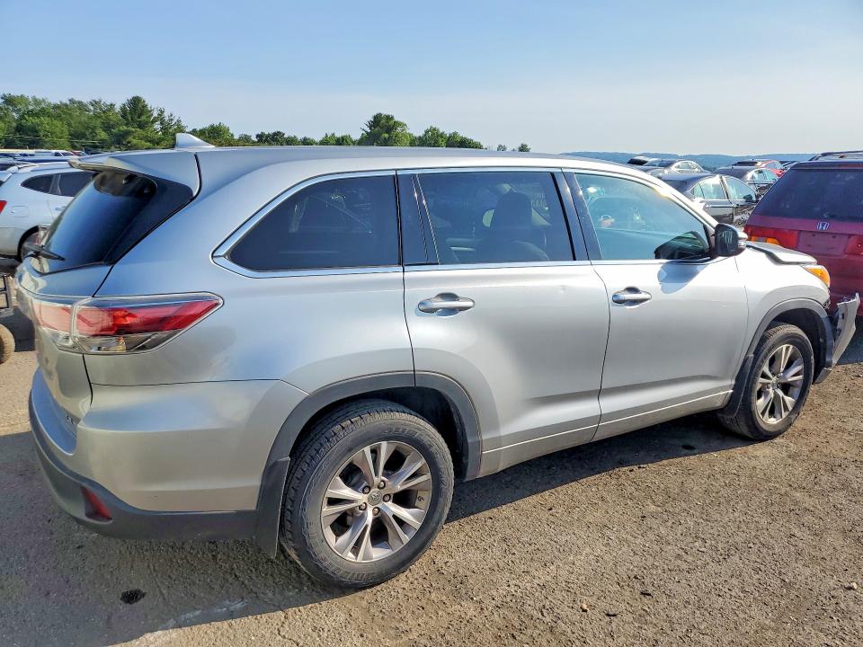 2015 Toyota Highlander VIN 5TDBKRFH3FS164983 COPART salvage auction — FRONT END, Pa - Certificate Of Salvage, sold $6,000 on 2026-07-07 (photo 3)