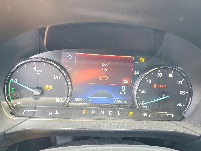 2021 Ford Escape VIN 1FMCU9BZ4MUB19861 COPART salvage auction — HAIL, Ks - Cert Of Title-Salvage, sold $8,500 on 2026-07-30 (photo 9)