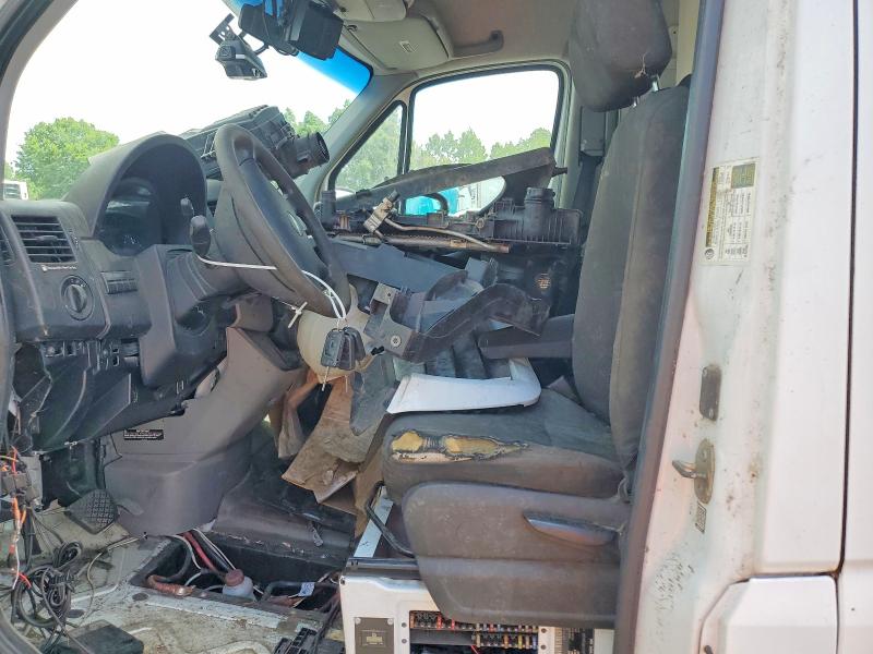 2015 Freightliner Sprinter 2500 VIN WDYPE8CCXFP136127 COPART salvage auction — FRONT END, IN - CERT OF TITLE-SALVAGE TITLE (P), sold $275 on 2026-07-22 (photo 7)