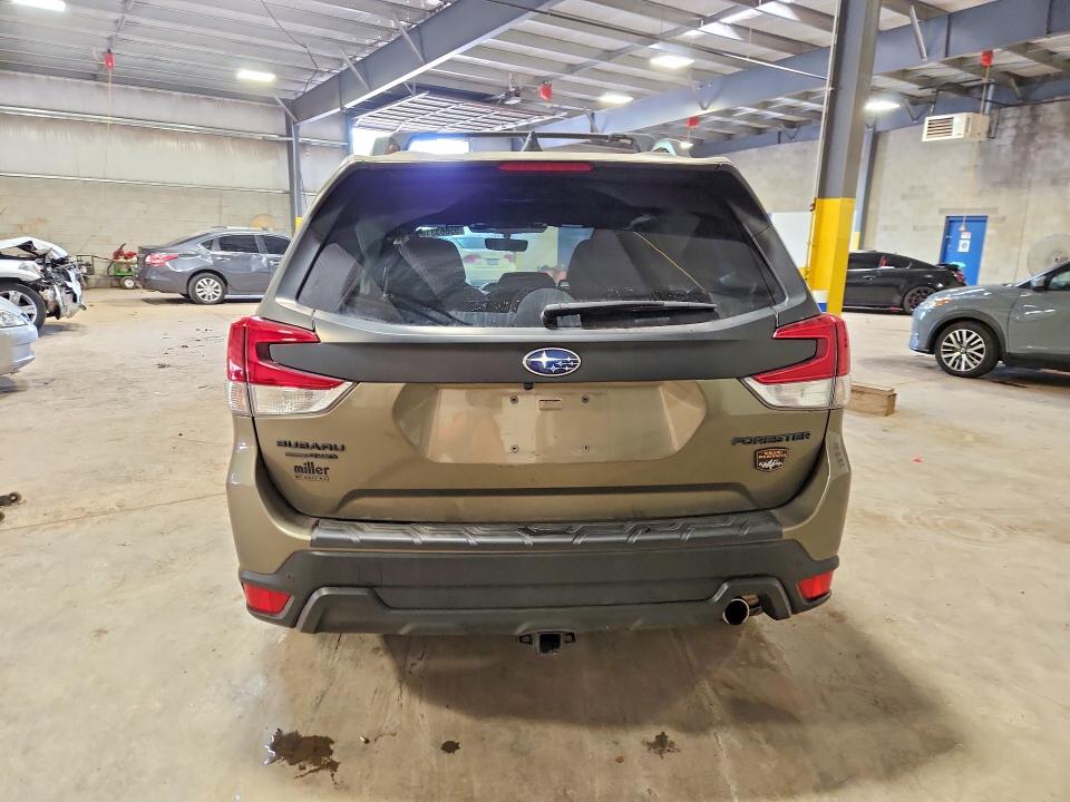 2024 Subaru Forester VIN JF2SKAJC8RH467927 COPART salvage auction — FRONT END, Pa - Certificate Of Salvage, sold $9,700 on 2026-07-15 (photo 6)