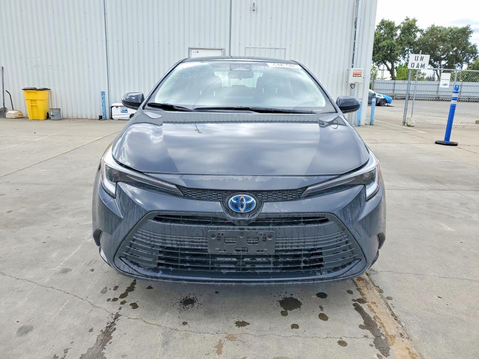 2025 Toyota Corolla VIN JTDBCMFEXS3086266 COPART salvage auction — REAR END, CA - CERTIFICATE OF TITLE, sold $10,700 on 2026-07-28 (photo 5)