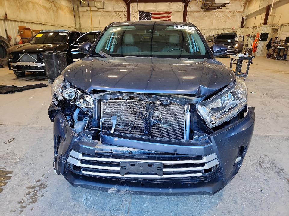 2019 Toyota VIN 5TDBZRFH7KS918800 COPART salvage auction — FRONT END, Salvage Title, sold $8,200 on 2026-07-15 (photo 5)