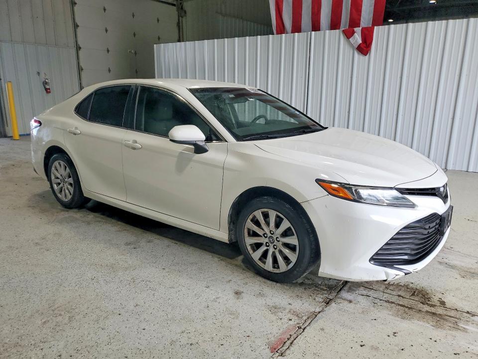 2018 Toyota Camry VIN JTNB11HK8J3033406 COPART salvage auction — MINOR DENT/SCRATCHES, Tx - Certificate Of Title, sold $5,500 on 2026-07-28 (photo 4)