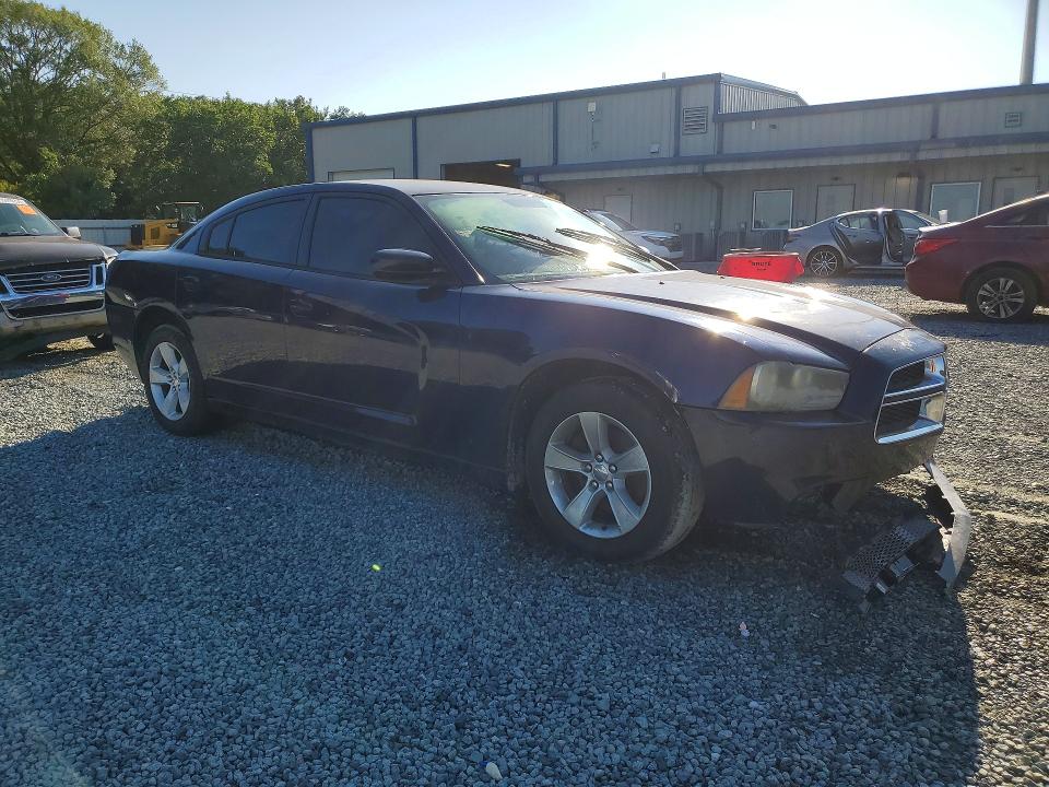 2013 Dodge Charger VIN 2C3CDXBG8DH624235 COPART salvage auction — FRAME DAMAGE, Sc - Cert Of Title-Dlr Only >25%, sold $200 on 2026-07-09 (photo 4)
