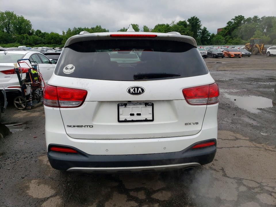 2018 Kia Sorento VIN 5XYPHDA53JG417567 COPART salvage auction — MINOR DENT/SCRATCHES, Ct - Certificate Of Title, sold $2,600 on 2026-07-07 (photo 6)