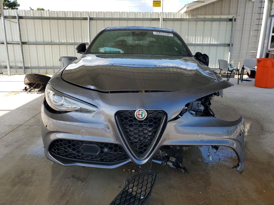 2022 Alfa romeo Giulia VIN ZARFANBN8N7654116 COPART salvage auction — FRONT END, AR - CERTIFICATE OF TITLE, sold $25 on 2026-07-28 (photo 5)