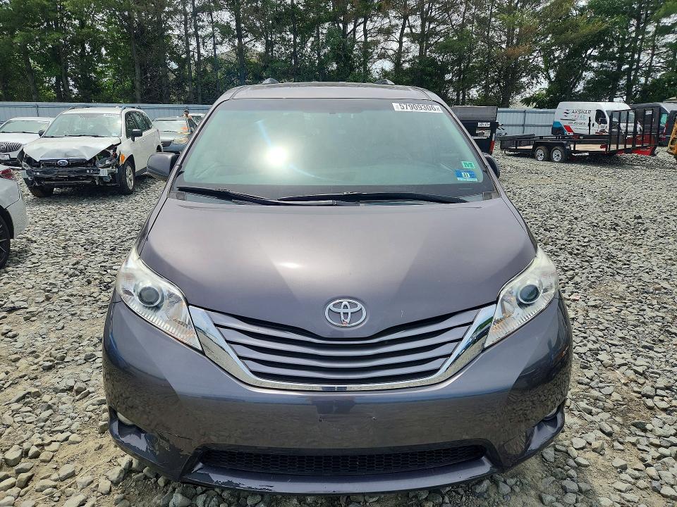 2015 Toyota Sienna VIN 5TDDK3DC1FS112278 COPART salvage auction — REAR END, Nj - Cert Of Title-Salvage, sold $1,700 on 2026-07-29 (photo 5)