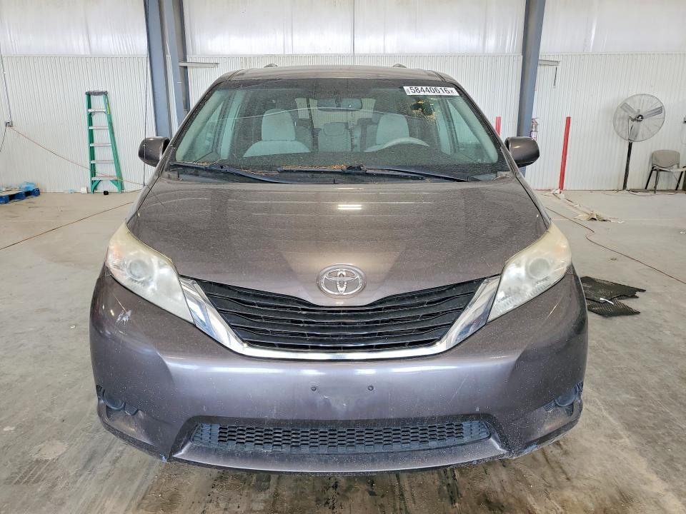 2011 Toyota Sienna VIN 5TDKK3DCXBS082053 COPART salvage auction — MINOR DENT/SCRATCHES, Ne - Certificate Of Title, sold $1,700 on 2026-07-02 (photo 5)