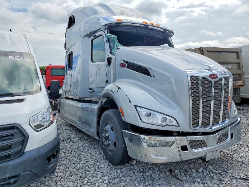 2022 Peterbilt 579 VIN 1XPBDP9X3ND765143 — COPART salvage auction photo