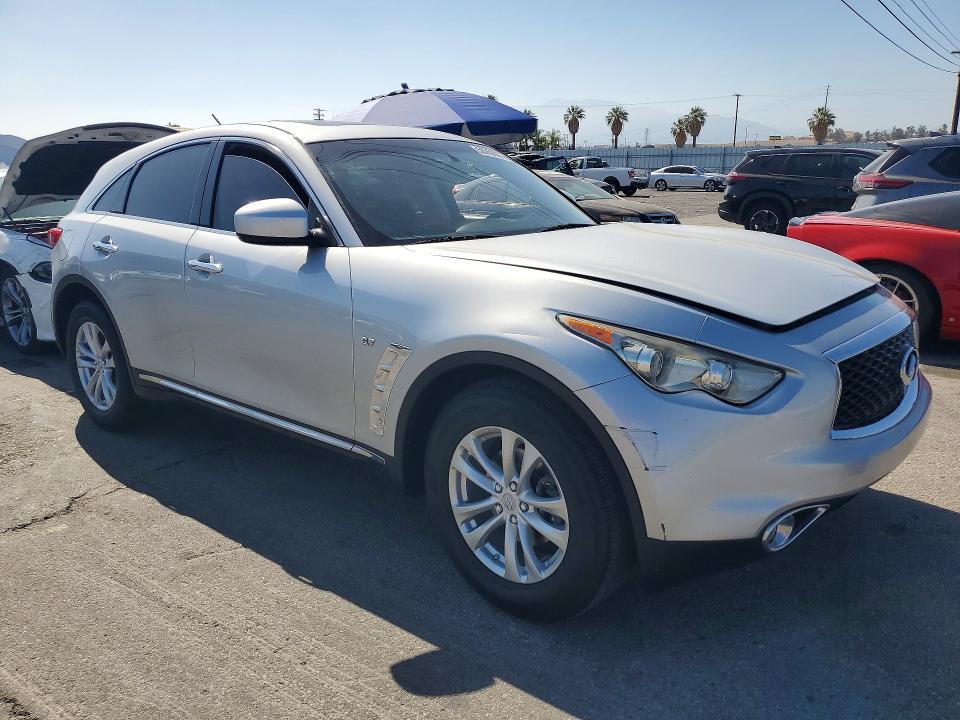 2017 Infiniti Qx70 VIN JN8CS1MU1HM141372 COPART salvage auction — MINOR DENT/SCRATCHES, IN - CERT OF TITLE-SALVAGE TITLE, sold $1,050 on 2026-07-09 (photo 4)