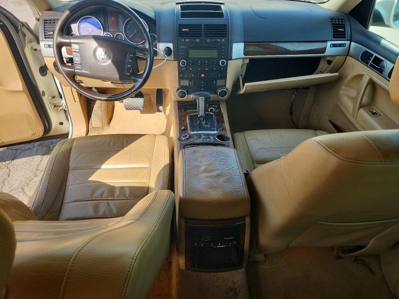 2009 Volkswagen Touareg VIN WVGBE77L59D015999 COPART salvage auction — WATER/FLOOD, Tn - Salvage Cert-Water Damage, sold $400 on 2026-07-09 (photo 8)