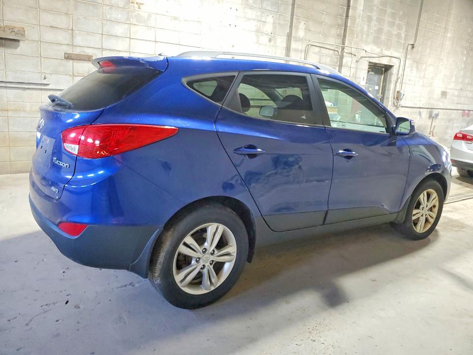 2013 Hyundai Tucson VIN KM8JUCAC4DU766682 COPART salvage auction — VANDALISM, Oh - Certificate Of Title, sold $1,950 on 2026-07-23 (photo 3)