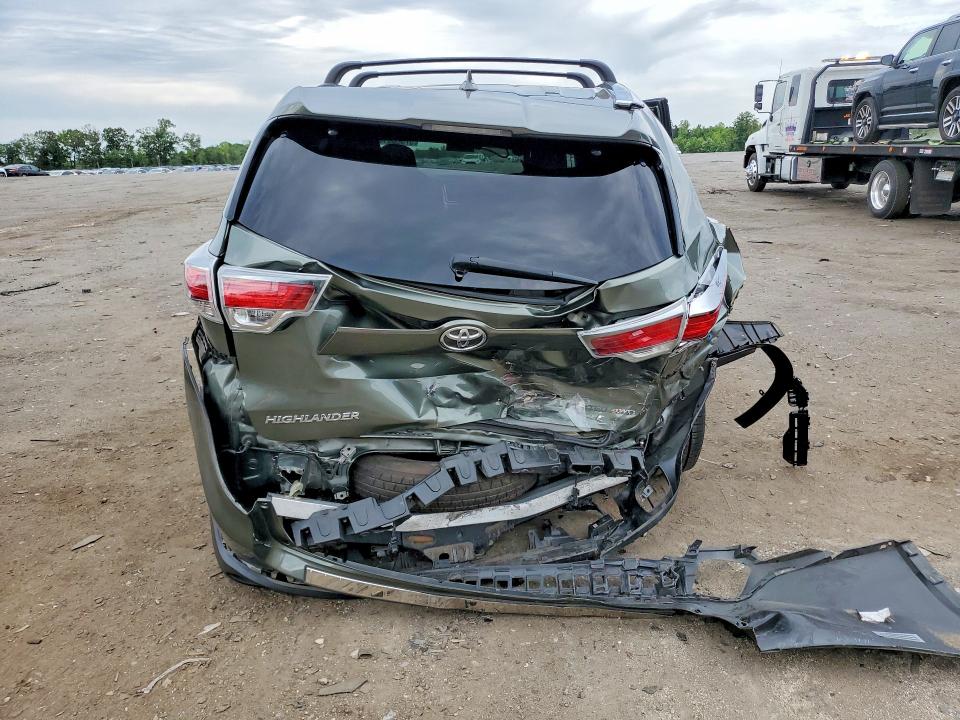 2016 Toyota Highlander VIN 5TDDKRFH5GS231464 COPART salvage auction — REAR END, Va - Cert Of Title - Salvage, sold $5,800 on 2026-07-08 (photo 6)