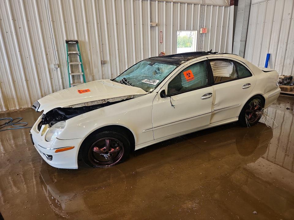 2007 Mercedes-benz E-class VIN WDBUF87X37B155060 COPART salvage auction — ROLLOVER, WI - JUNKED VEHICLE BILL OF SALE, sold $325 on 2026-07-20 (photo 1)
