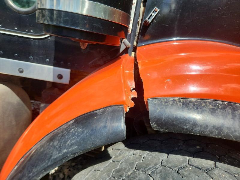 2004 Peterbilt 378 VIN 1NPFLUTX04D812603 COPART salvage auction — ROLLOVER, WI - CERTIFICATE OF TITLE, sold $8,600 on 2026-07-21 (photo 9)
