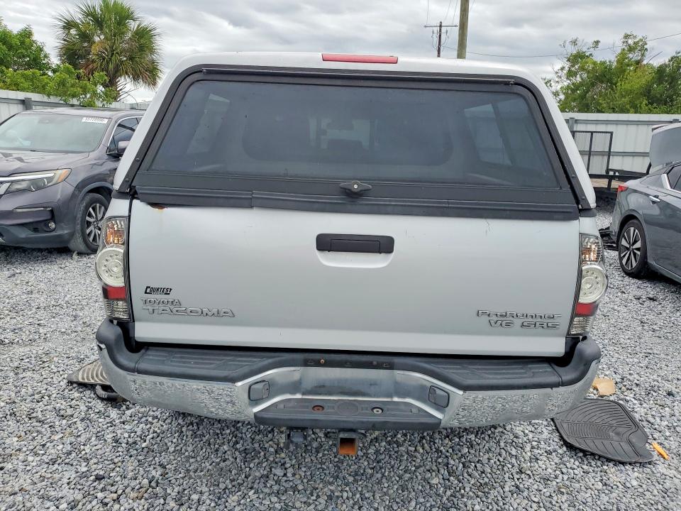 2006 Toyota Tacoma VIN 3TMJU62N86M015033 COPART salvage auction — MINOR DENT/SCRATCHES, Fl - Certificate Of Title, sold $2,300 on 2026-07-24 (photo 6)