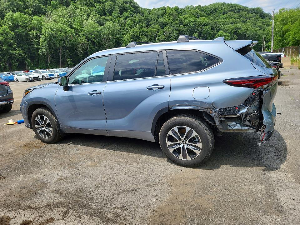 2024 Toyota Highlander VIN 5TDKDRAH6RS052930 COPART salvage auction — REAR END, Nj - Cert Of Title-Salvage, sold $350 on 2026-07-23 (photo 2)