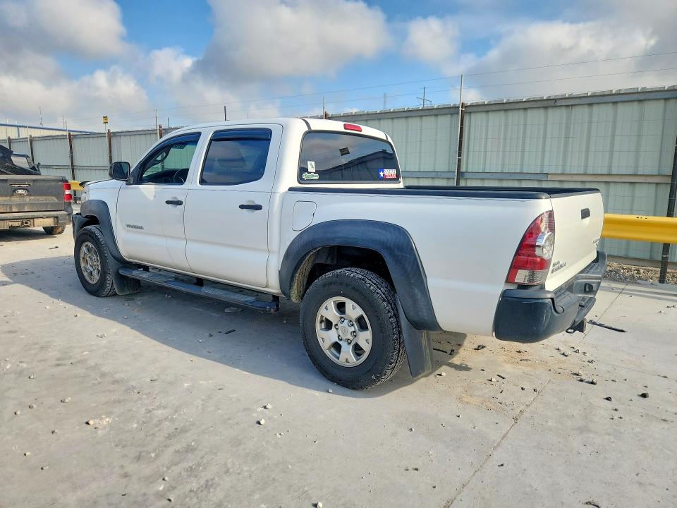 2011 Toyota Tacoma VIN 5TFJU4GNXBX005881 COPART salvage auction — FRONT END, Tx - Salvage Vehicle Title, sold $6,100 on 2026-07-31 (photo 2)
