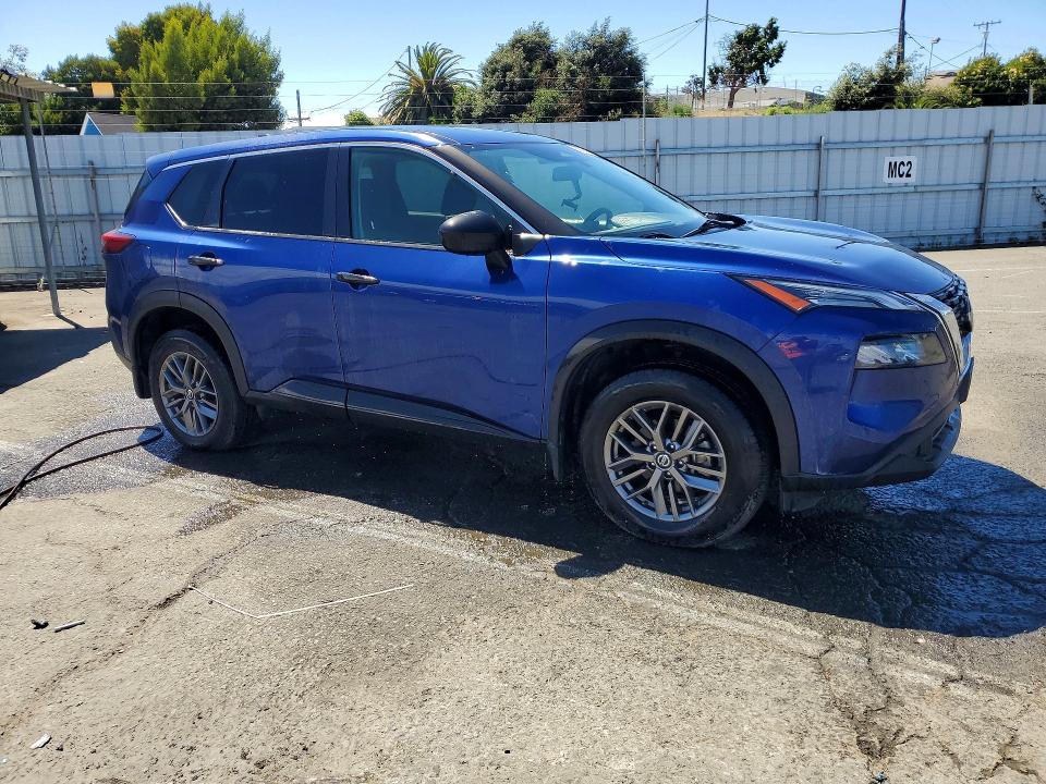 2021 Nissan Rogue sport VIN JN8AT3AB2MW210328 COPART salvage auction — MINOR DENT/SCRATCHES, Ca - Certificate Of Title, sold $9,600 on 2026-07-28 (photo 4)