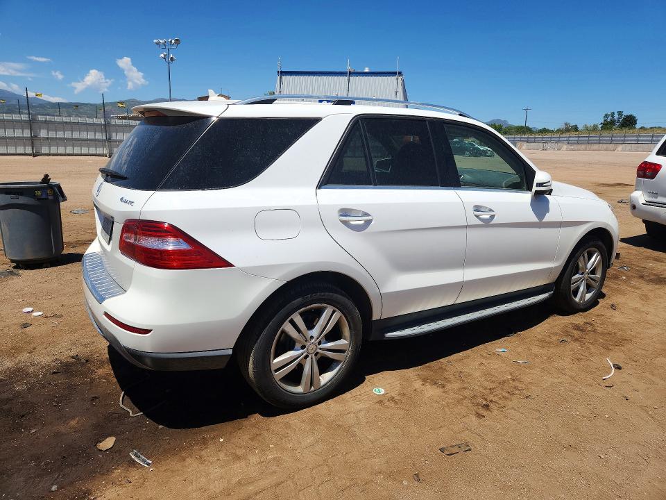 2015 Mercedes-benz M-klasse VIN 4JGDA5HB3FA495892 COPART salvage auction — MINOR DENT/SCRATCHES, CO - DIS/DLR/EXP ONLY CLEAN TITLE, sold $3,800 on 2026-07-27 (photo 3)