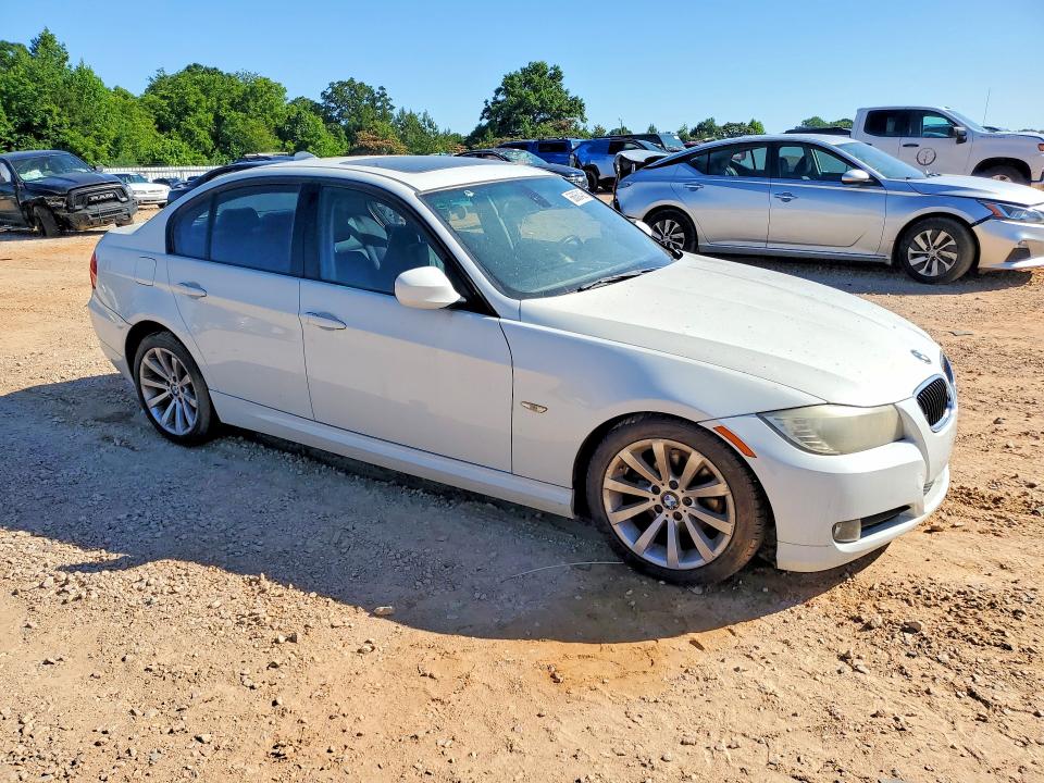 2011 BMW 3er VIN WBAPH7G59BNM57233 COPART salvage auction — FRONT END, Nc - Salvage Certificate Of Title, sold $300 on 2026-07-20 (photo 4)