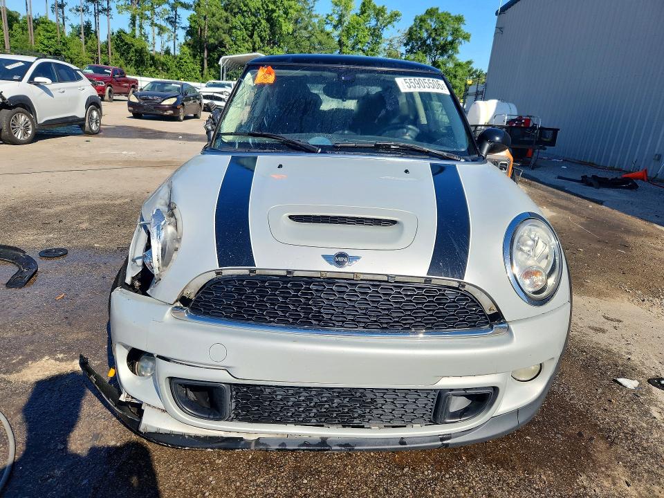 2013 Mini Cooper VIN WMWSV3C50DT390246 COPART salvage auction — SIDE, Sc - Cert Of Title-Salvage, sold $375 on 2026-07-20 (photo 5)