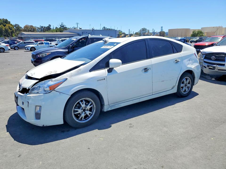 2011 Toyota Prius VIN JTDKN3DUXB5361573 COPART salvage auction — FRONT END, CA - SALVAGE CERTIFICATE, sold $1,000 on 2026-07-27 (photo 1)
