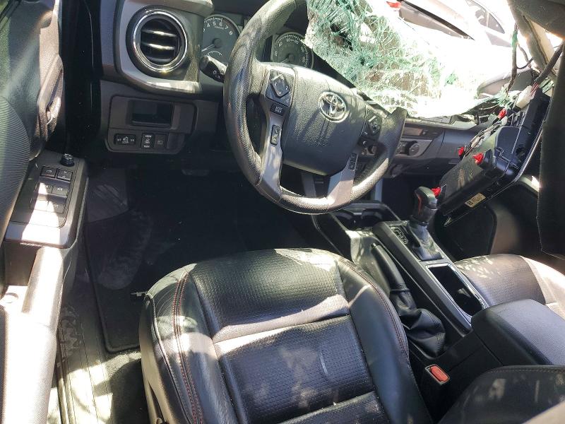 2019 Toyota Tacoma VIN 5TFCZ5AN2KX207929 COPART salvage auction — ROLLOVER, CA - SALVAGE CERTIFICATE, sold $5,900 on 2026-07-22 (photo 8)