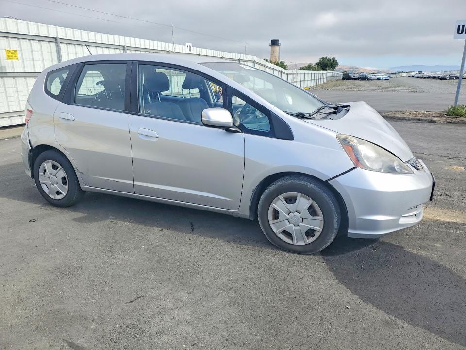 2013 Honda VIN JHMGE8H39DC072959 COPART salvage auction — FRONT END, Ca - Salvage Certificate, sold $550 on 2026-07-20 (photo 4)